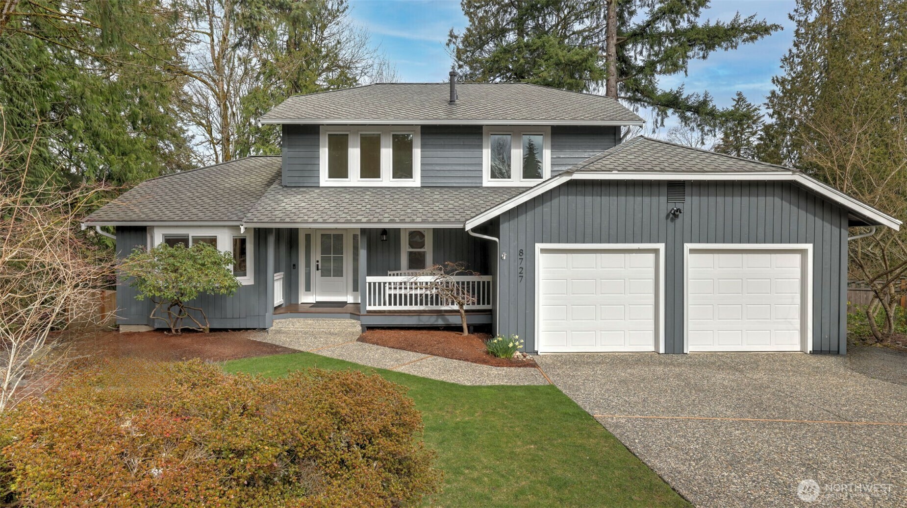 Property Photo:  8727  140th Court NE  WA 98052 