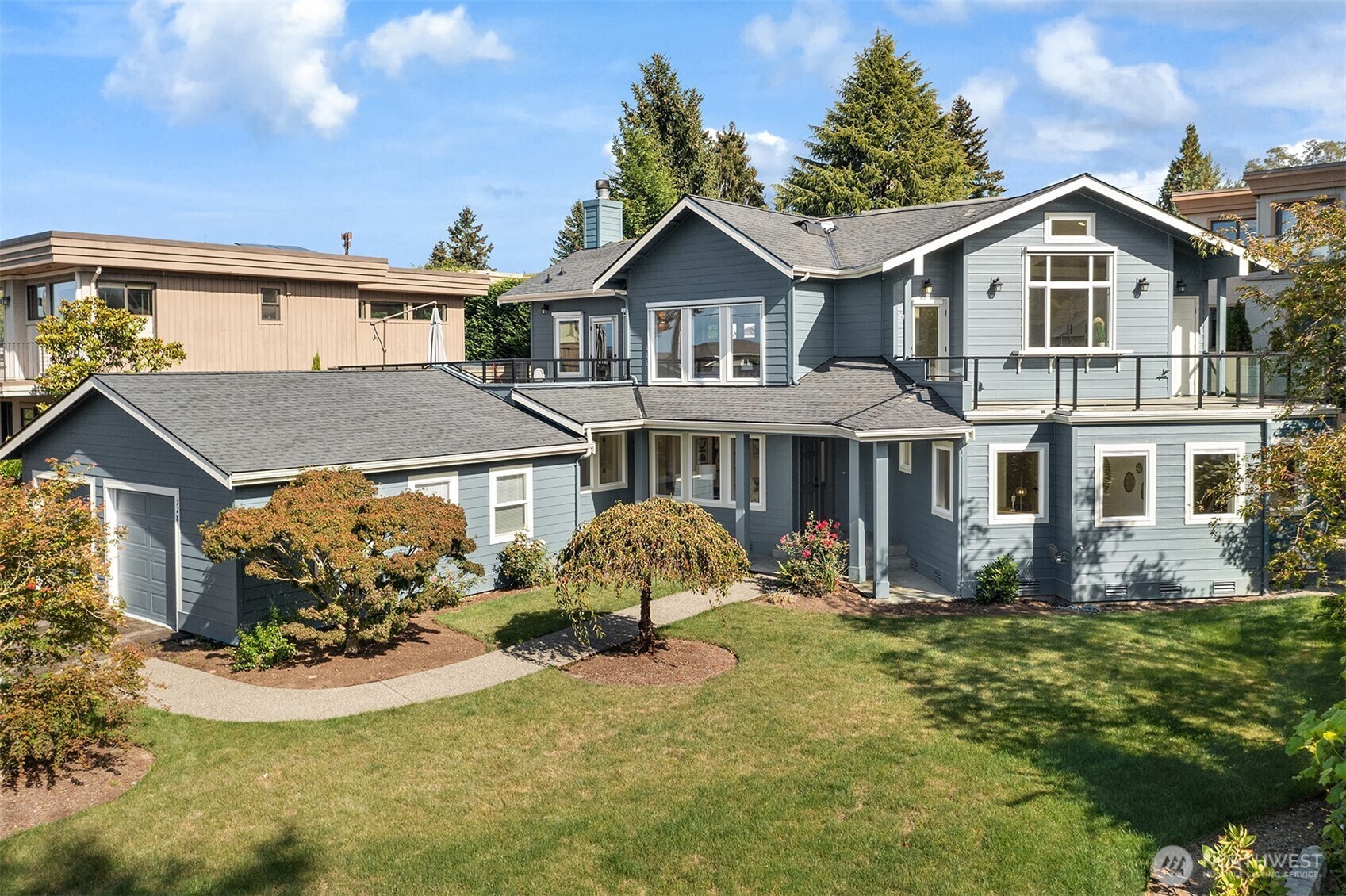 Property Photo: 728 3rd Street S WA 98033