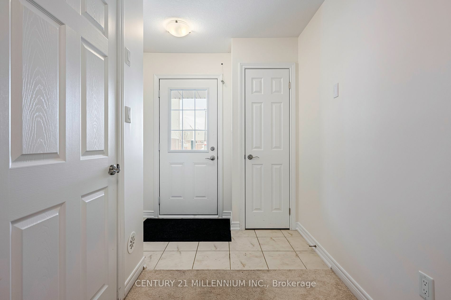 Property Photo:  755 Linden Dr 56  ON N3H 0E4 