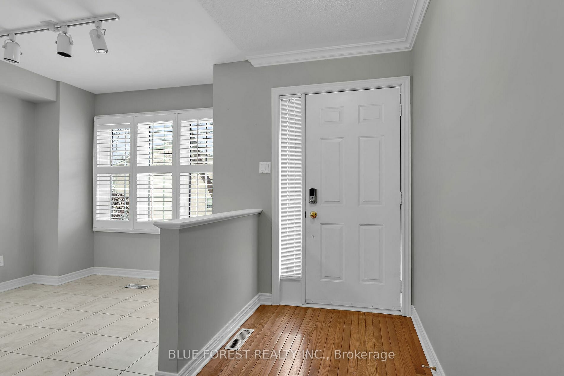 Property Photo:  410 Ambleside Dr 3  ON N6G 4Y3 