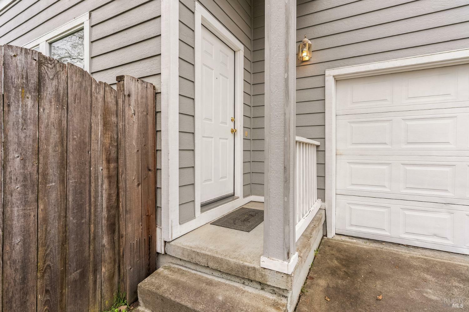 Property Photo:  987 Kingwood Street  CA 95401 