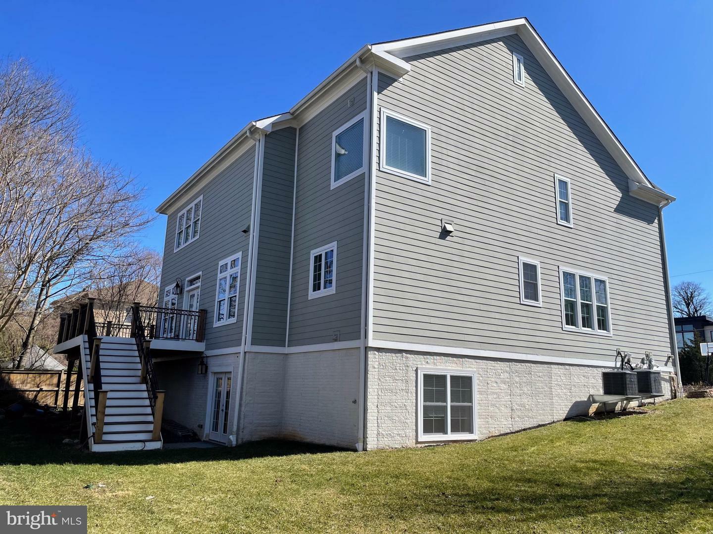 Property Photo: 6936 Espey Lane VA 22101