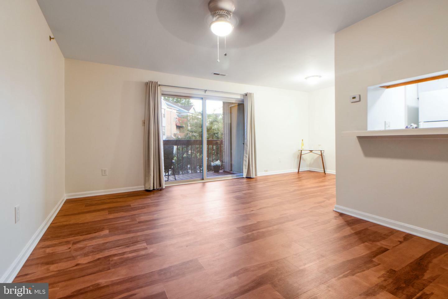 Property Photo:  4 Banyan Wood Court 201  MD 21221 