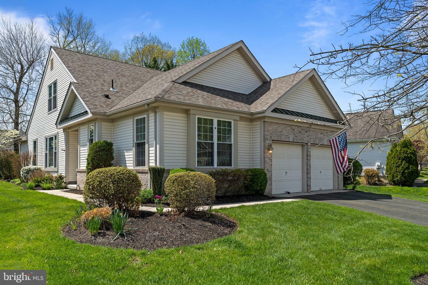 Property Photo: 119 Glengarry Lane NJ 08036