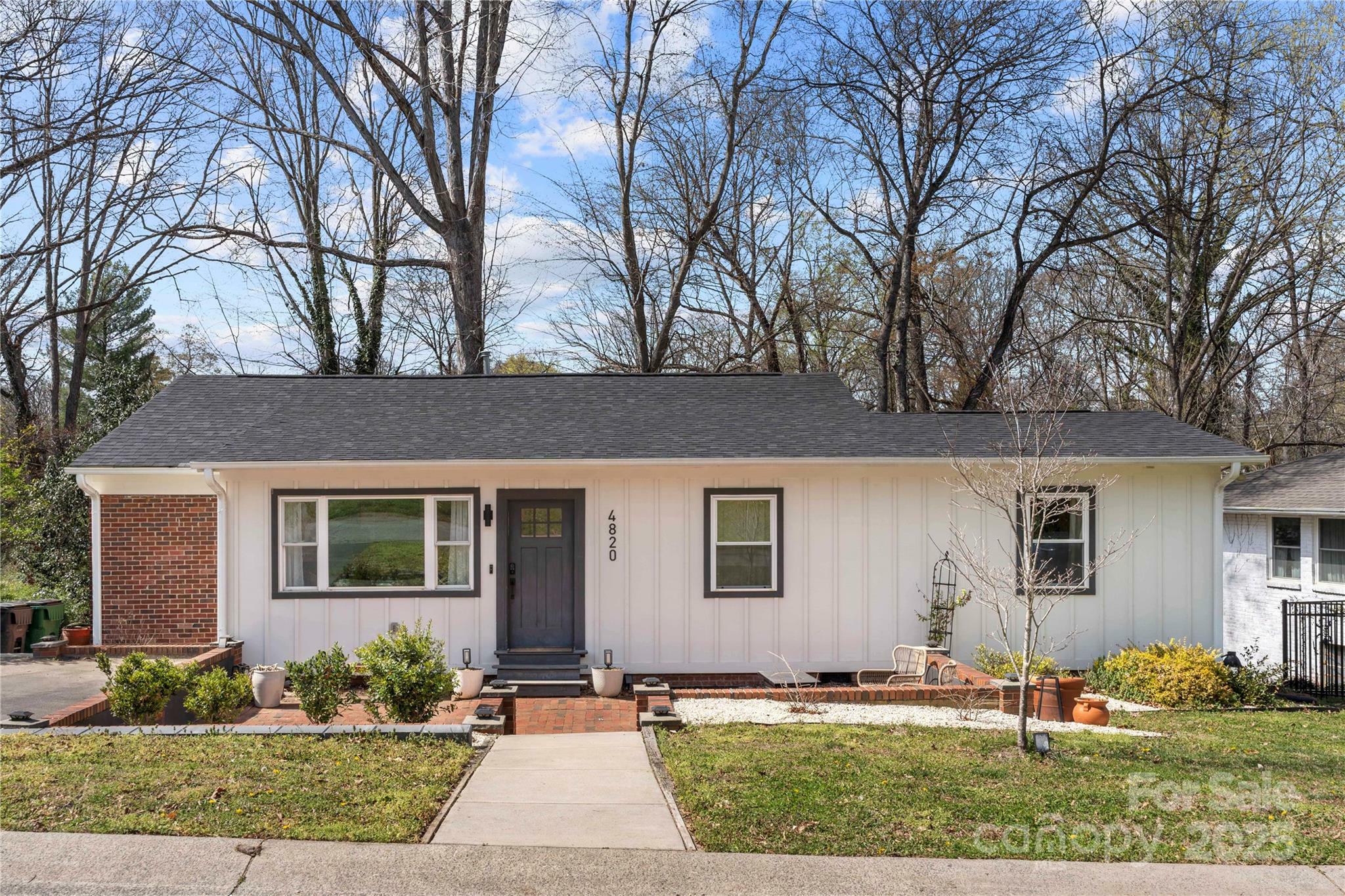 Property Photo:  4820 Valley Stream Road  NC 28209 