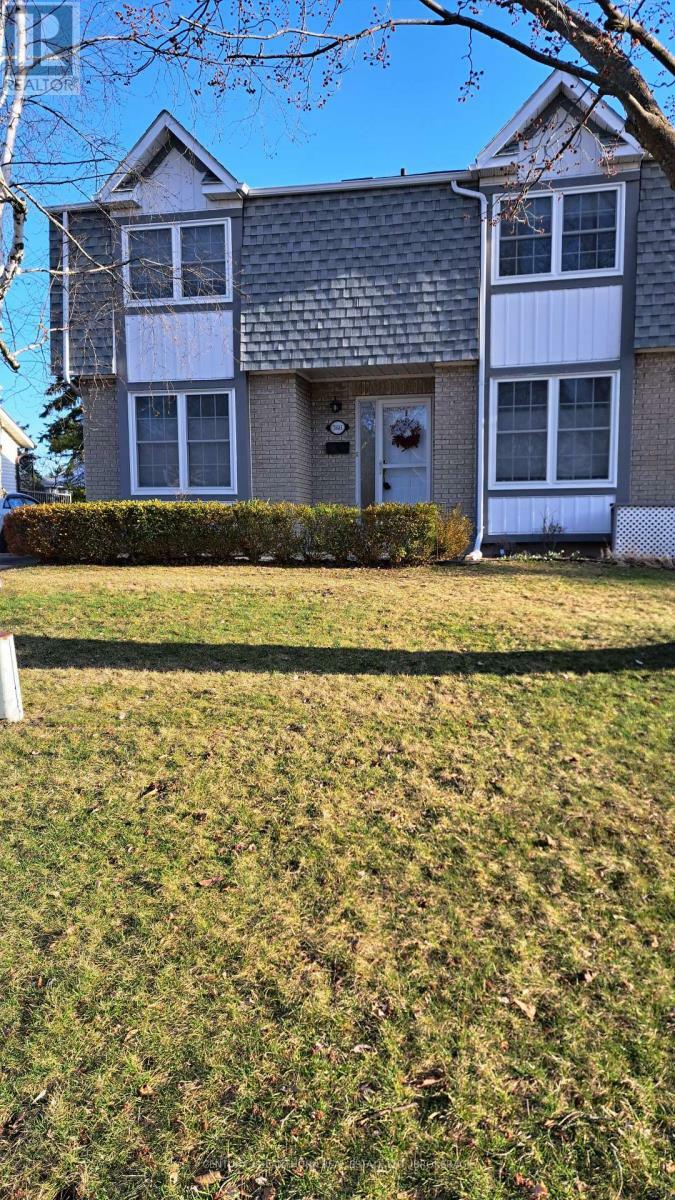 Property Photo:  788 Whiteoak Crescent  ON K7P 1L6 