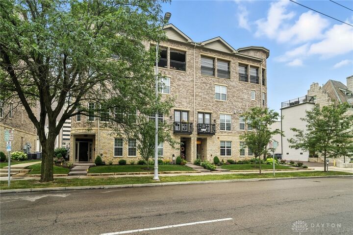 128 W Monument Avenue  Dayton OH 45402 photo