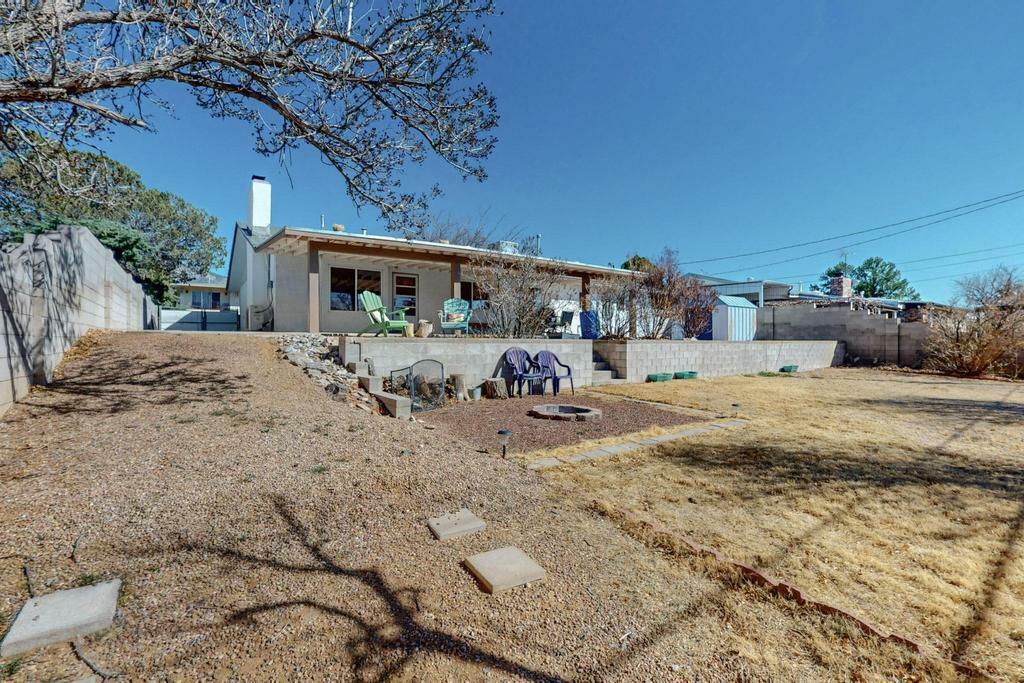 Property Photo: 1625 Chelwood Park Boulevard NE NM 87112