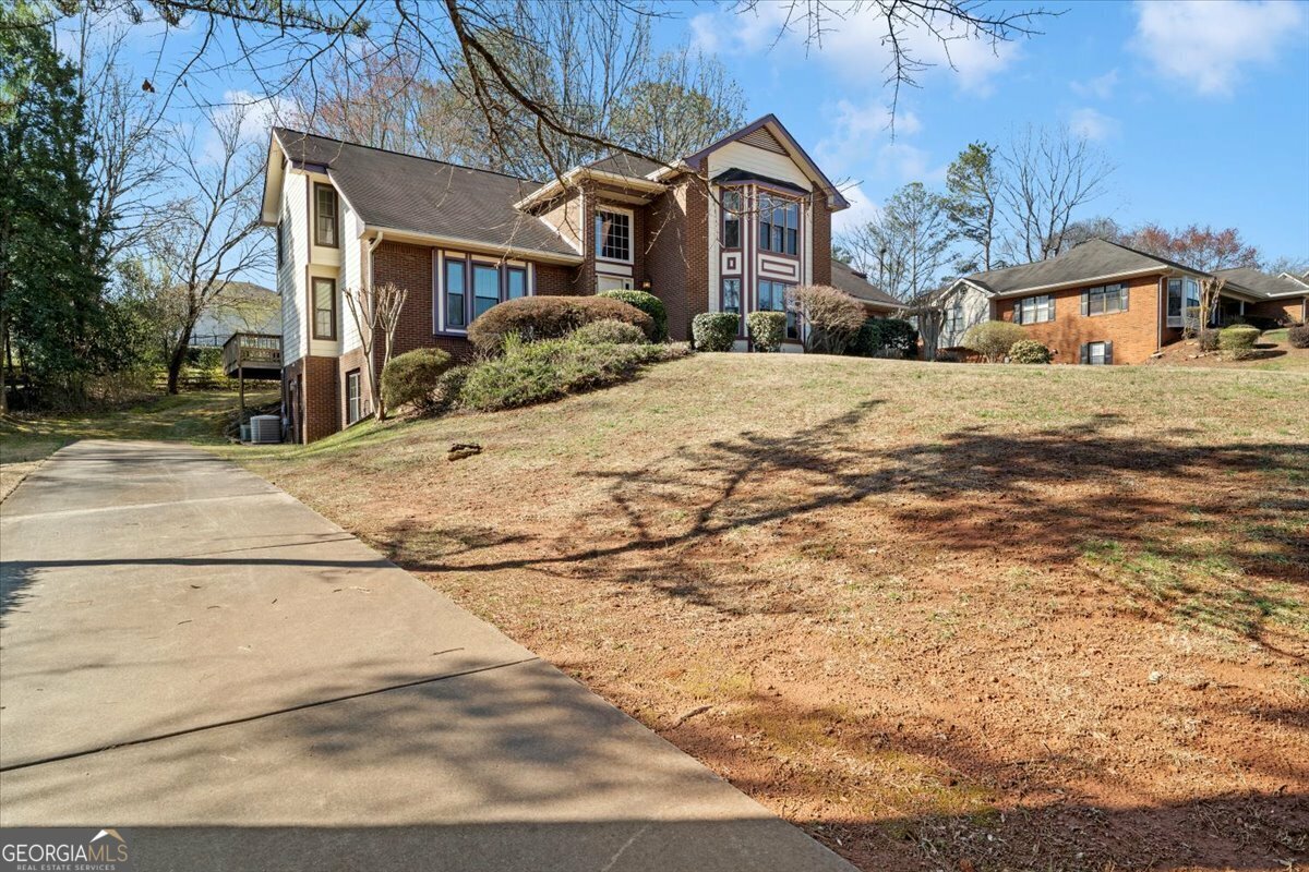 Property Photo: 795 Saddle Ridge Trace GA 30076