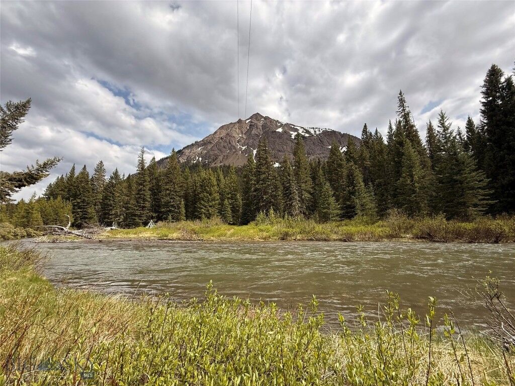 Property Photo:  C-10 Basting Tracts  MT 59020 