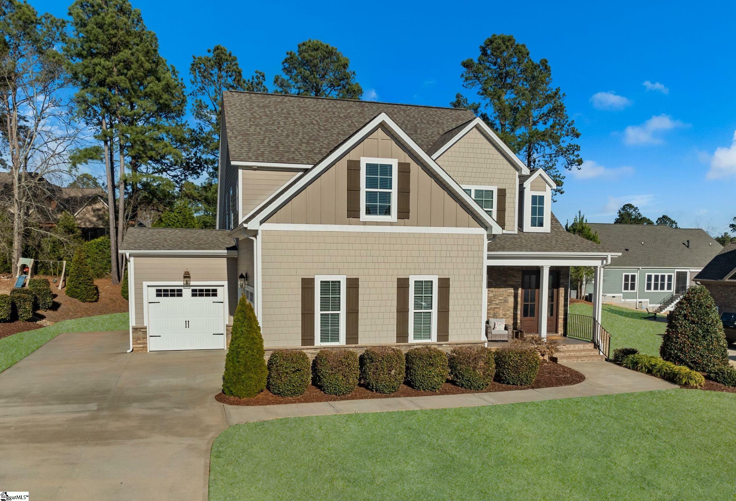 Property Photo: 613 Crowe Creek Trail SC 29349