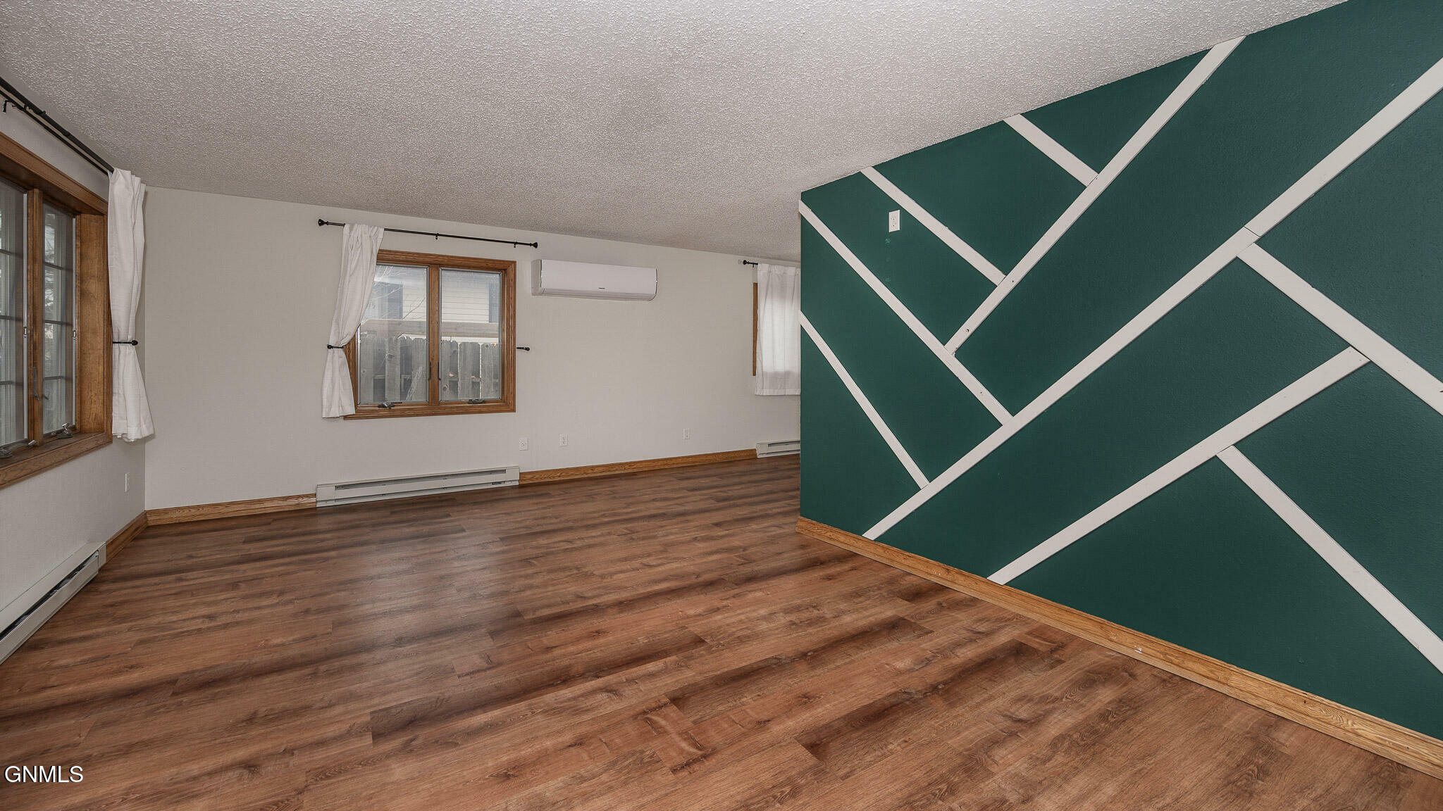 Property Photo: 1107 Cypress Drive ND 58523