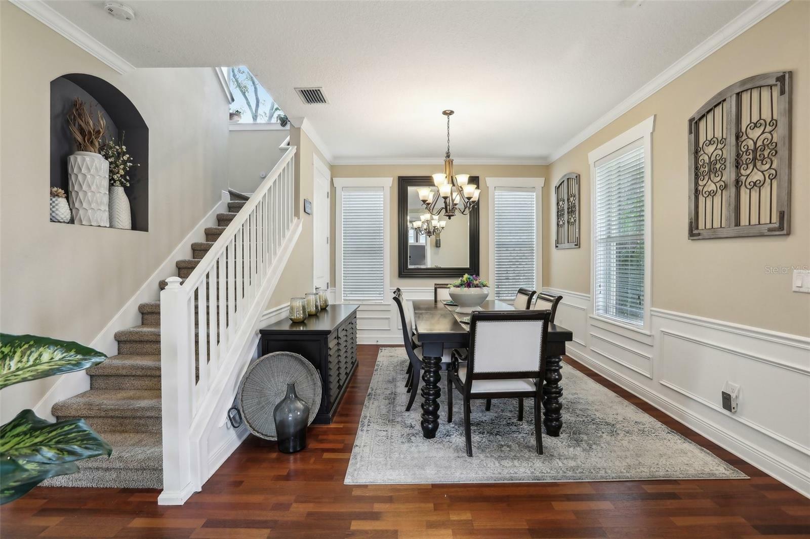 Property Photo: 2915 W Bay View Avenue FL 33611