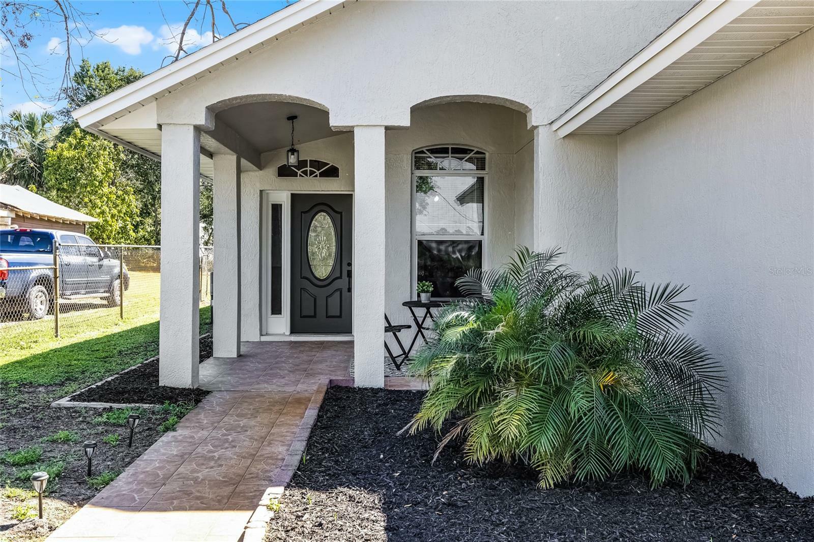 Property Photo:  1613 N Lakewood Avenue  FL 34761 