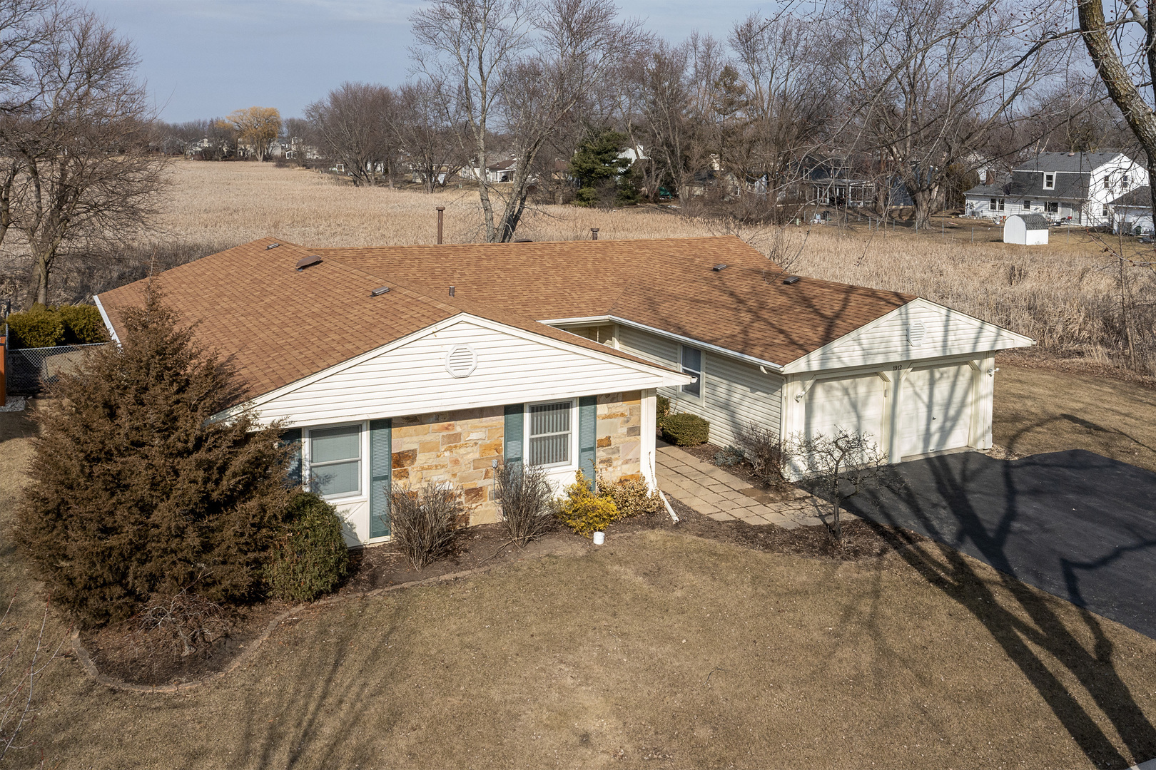 Property Photo:  1912 Cloverdale Court  IL 60194 