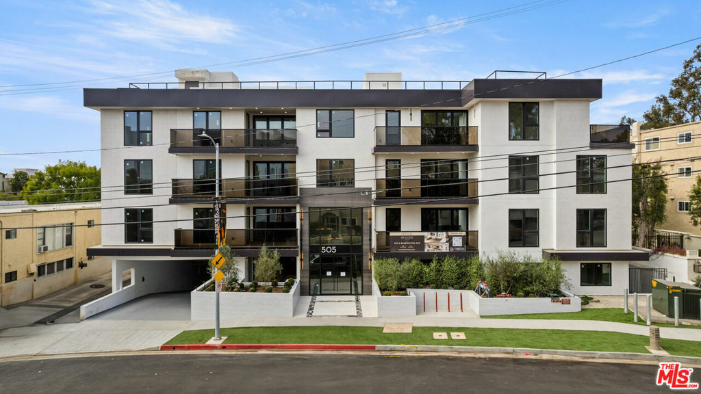 505 Barrington 106  Los Angeles CA 90049 photo