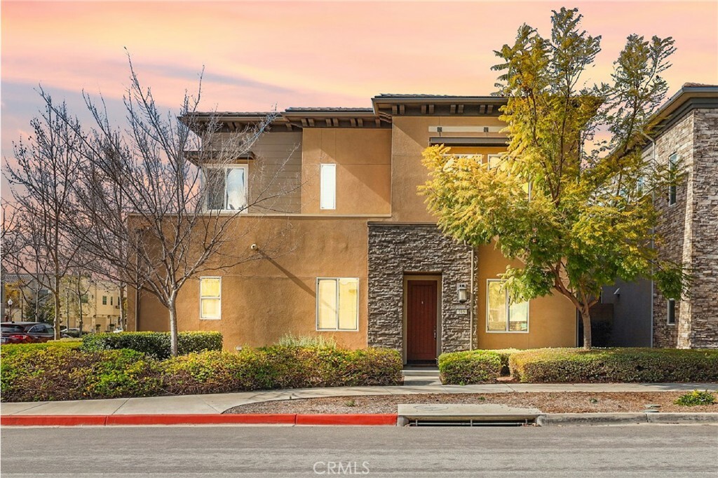 Property Photo: 215 Cultivate CA 92618
