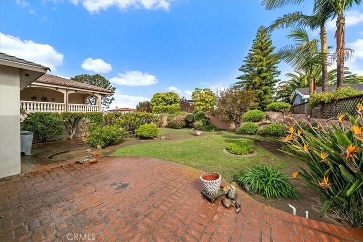 Property Photo: 635 W Oak Avenue CA 90245