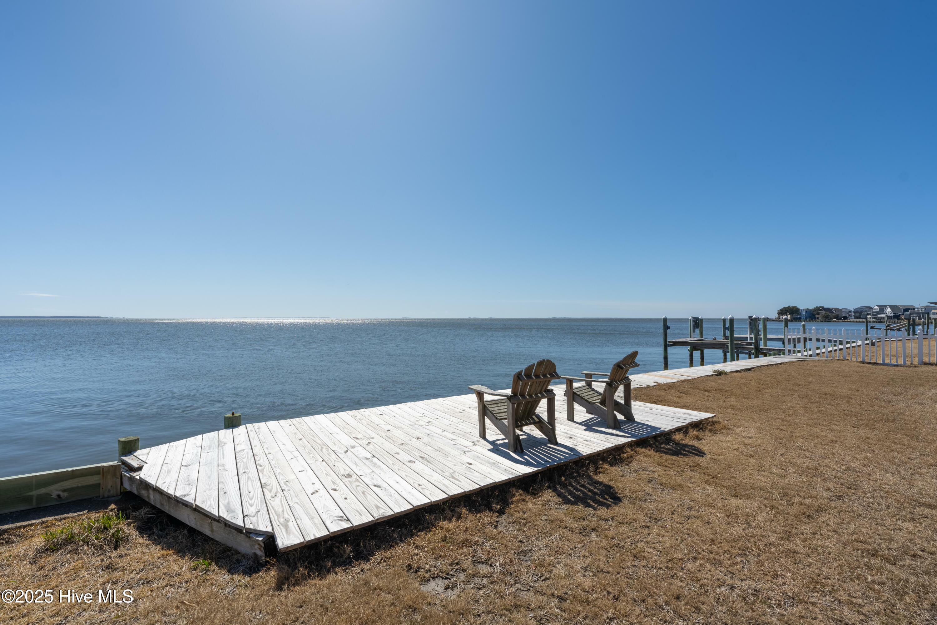 Property Photo:  709 Harbour View Drive  NC 27948 