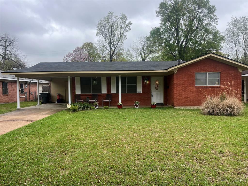Property Photo: 2039 Lovers Lane LA 71105