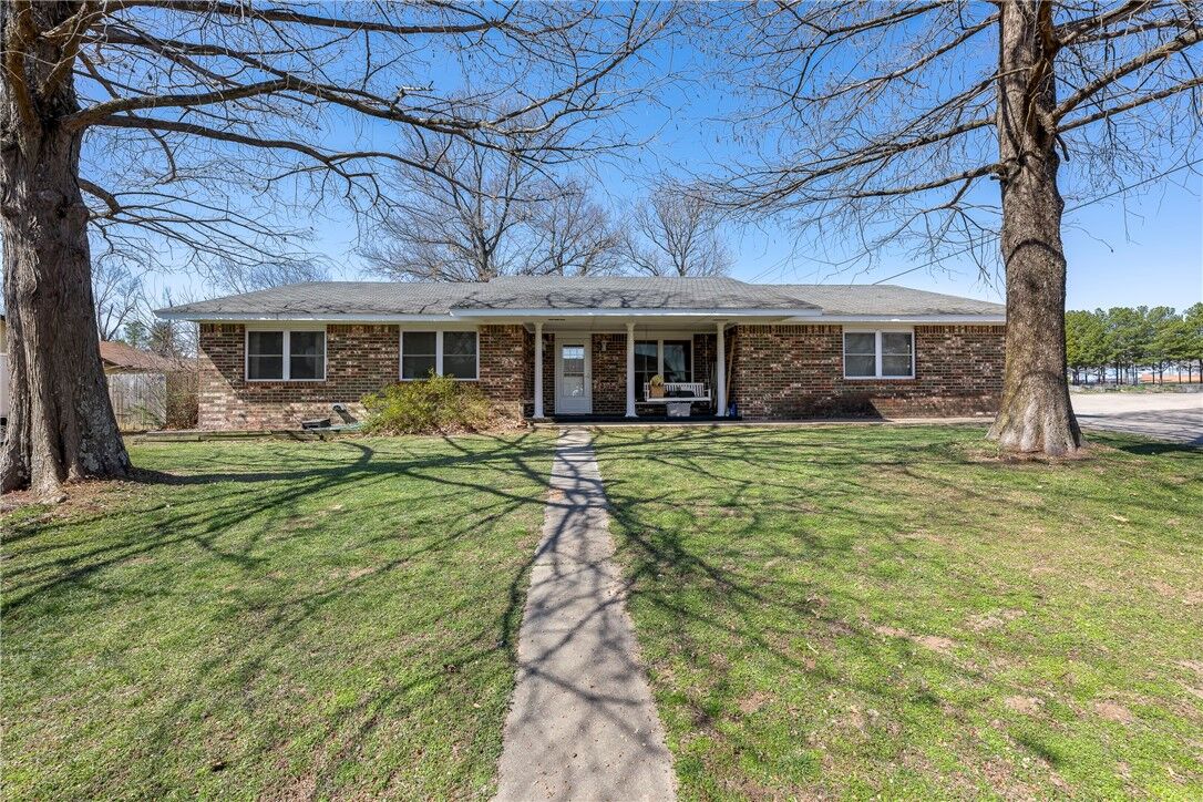 Property Photo:  708 Valley West Drive  AR 72756 