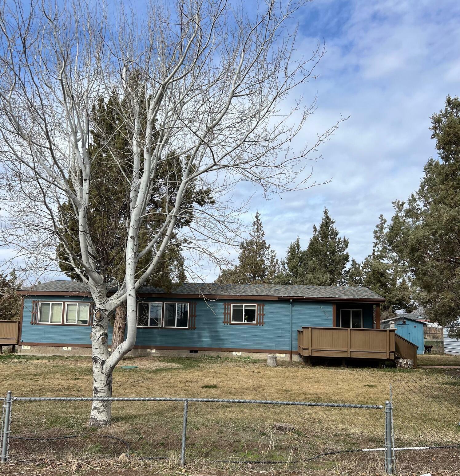1605 F Avenue  Terrebonne OR 97760 photo