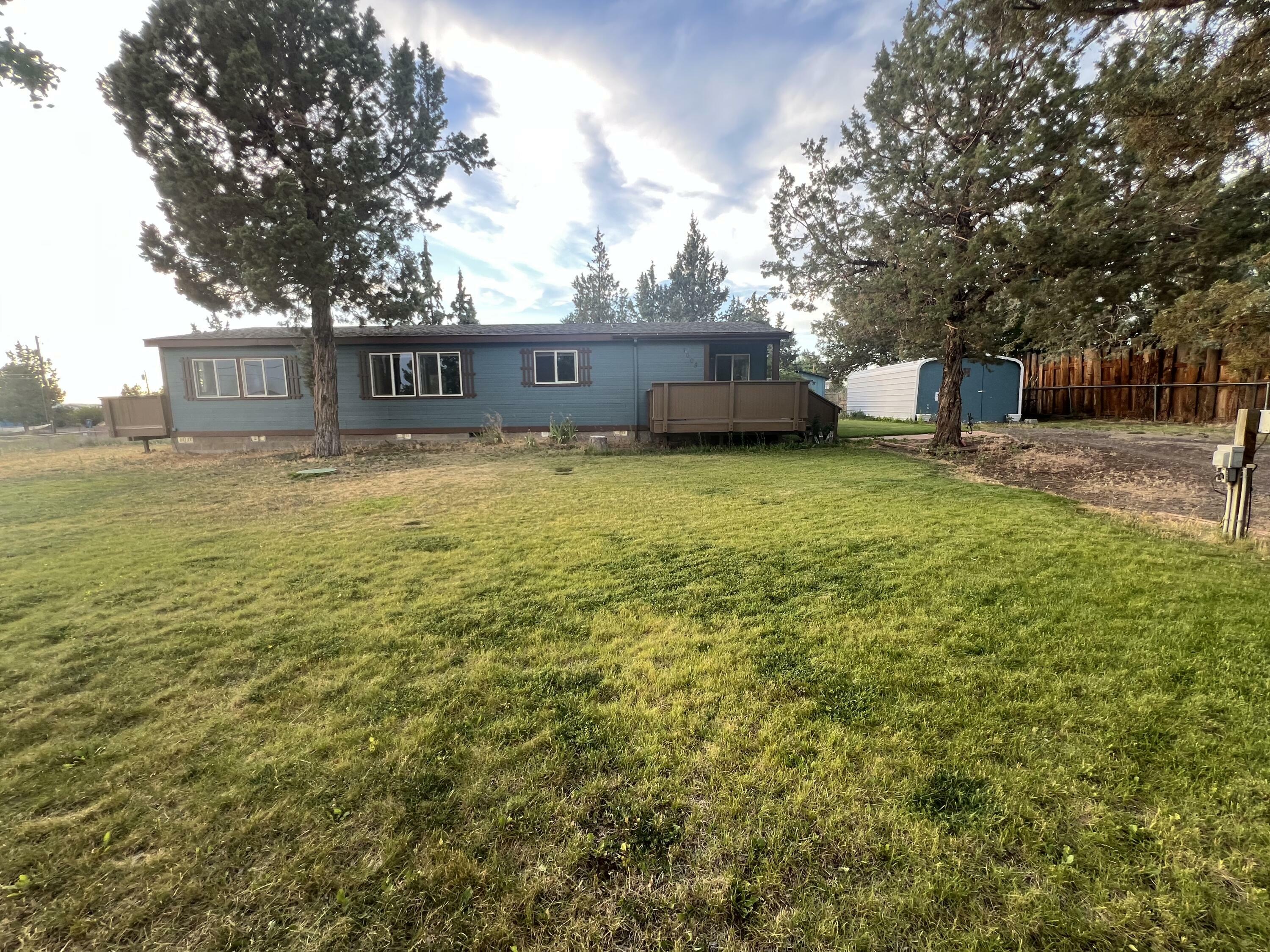 Property Photo: 1605 F Avenue OR 97760