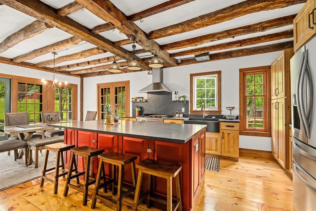 Property Photo: 396 Cross St MA 01505