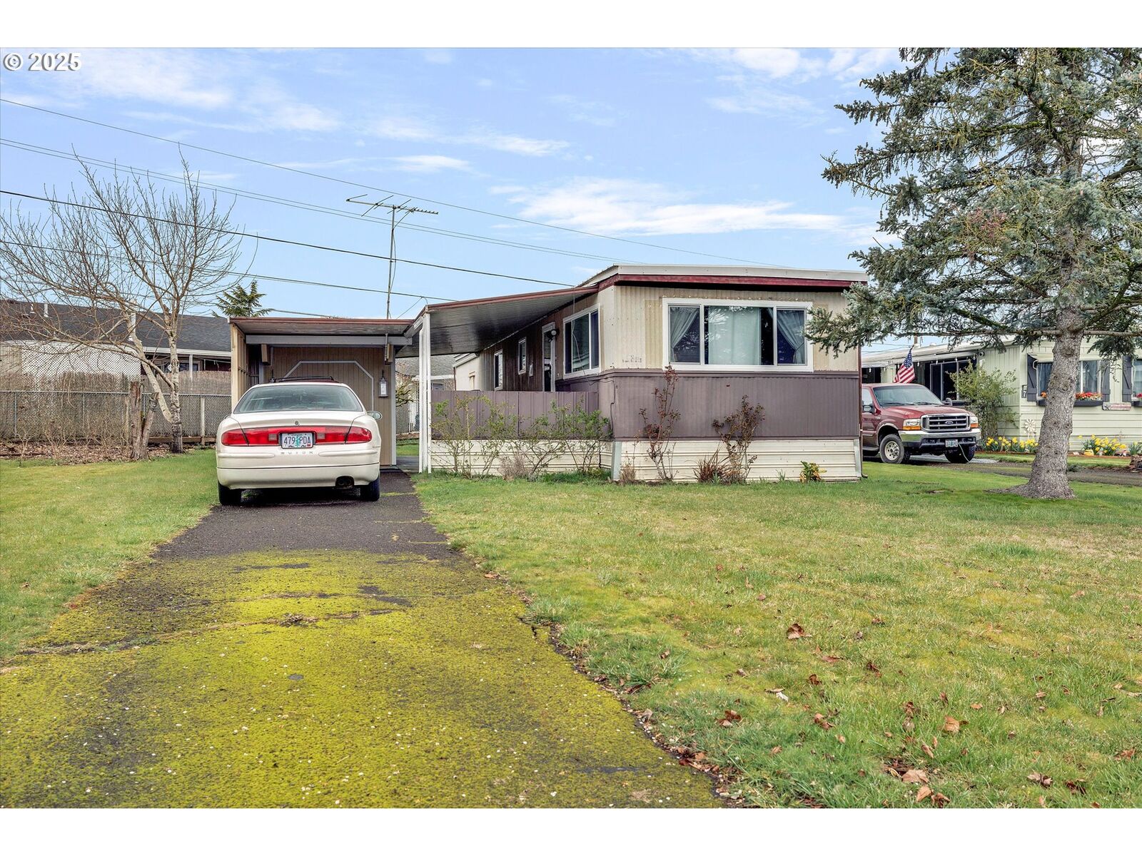 Property Photo: 1999 Jansen Way 6 OR 97071