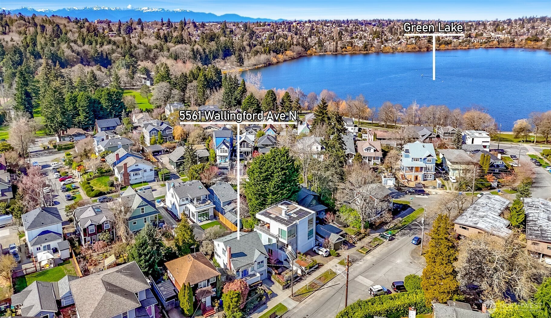 Property Photo: 5561 Wallingford Avenue N WA 98103