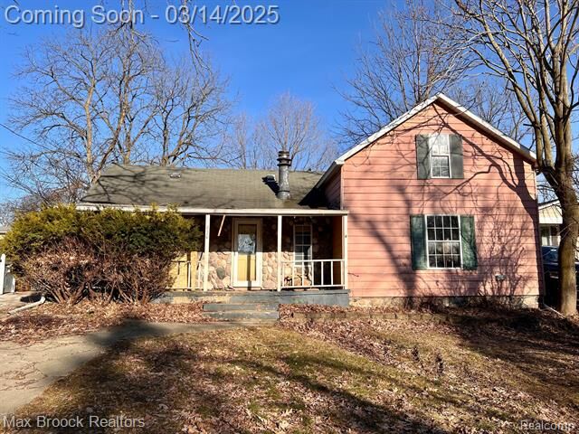 Property Photo:  930 State Road  MI 48430 