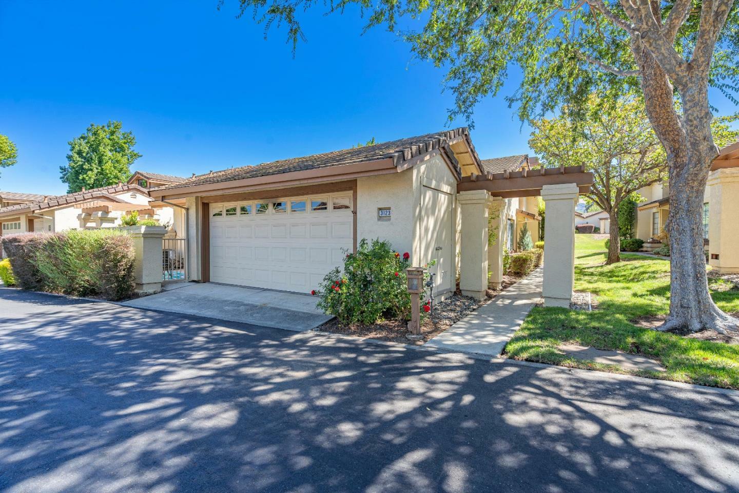 3123 Lake Trasimeno Drive  San Jose CA 95135 photo