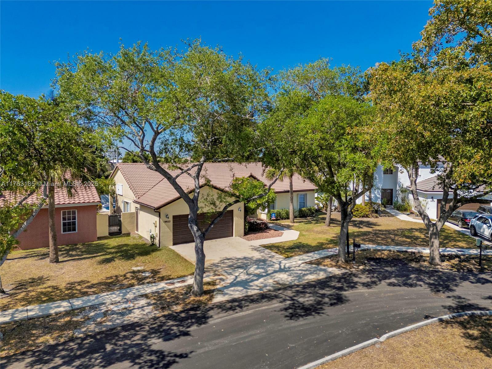 Property Photo: 19922 NW 88th Ave FL 33018