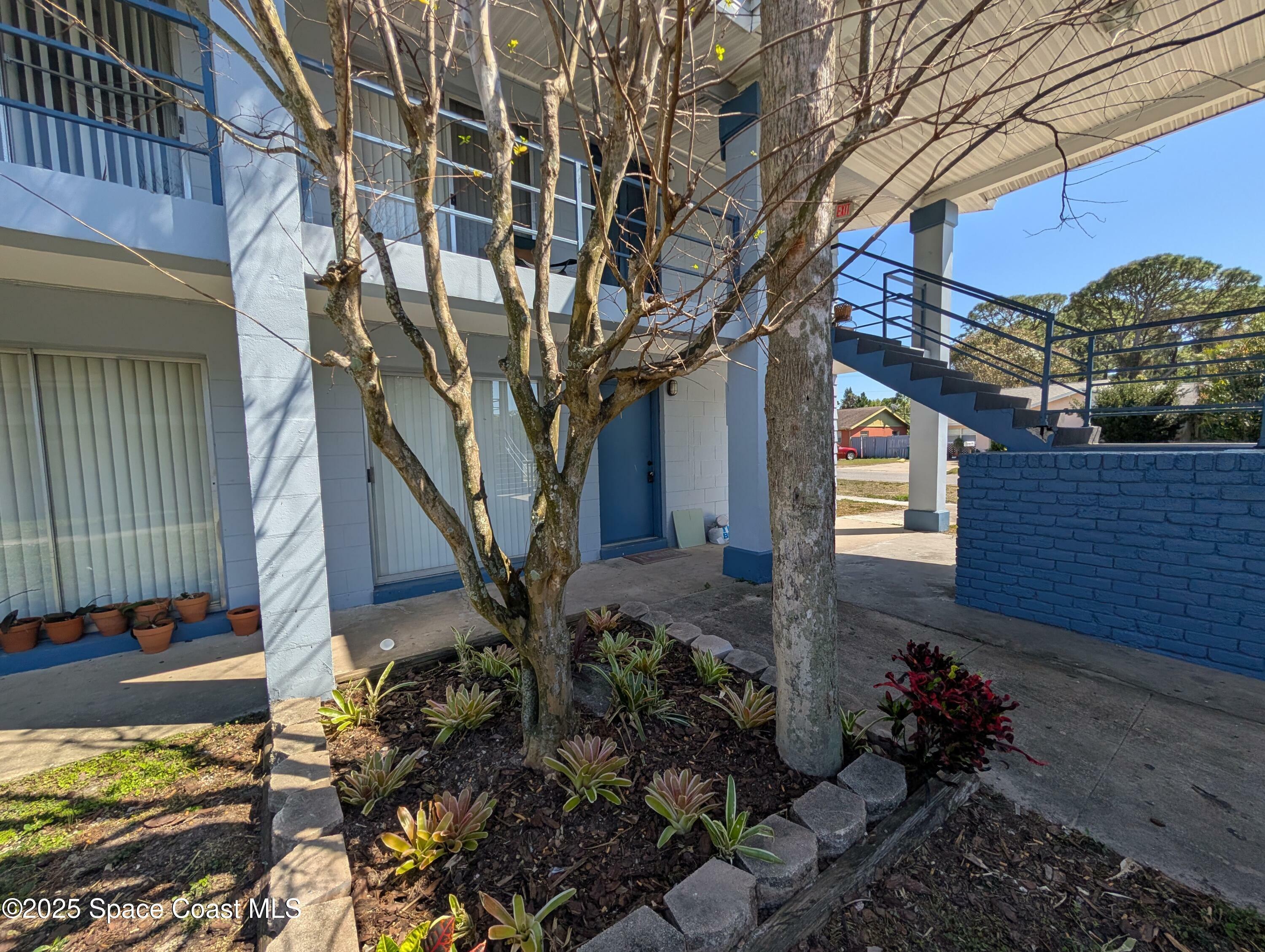 Property Photo: 140 Minna Lane FL 32953
