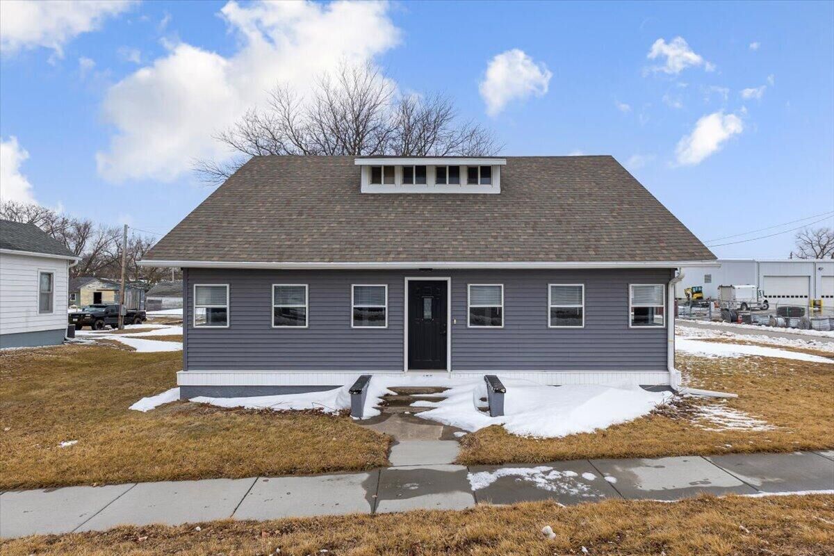 Property Photo: 452 S Walnut Street IA 51521