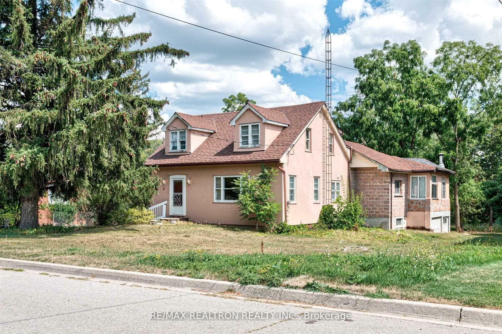Photo de la propriété: 21 Yongeview Ave ON L4C 7A3
