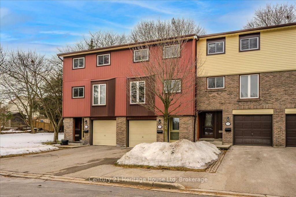 Property Photo: 2 Worton Avenue 10 ON N1H 7C5