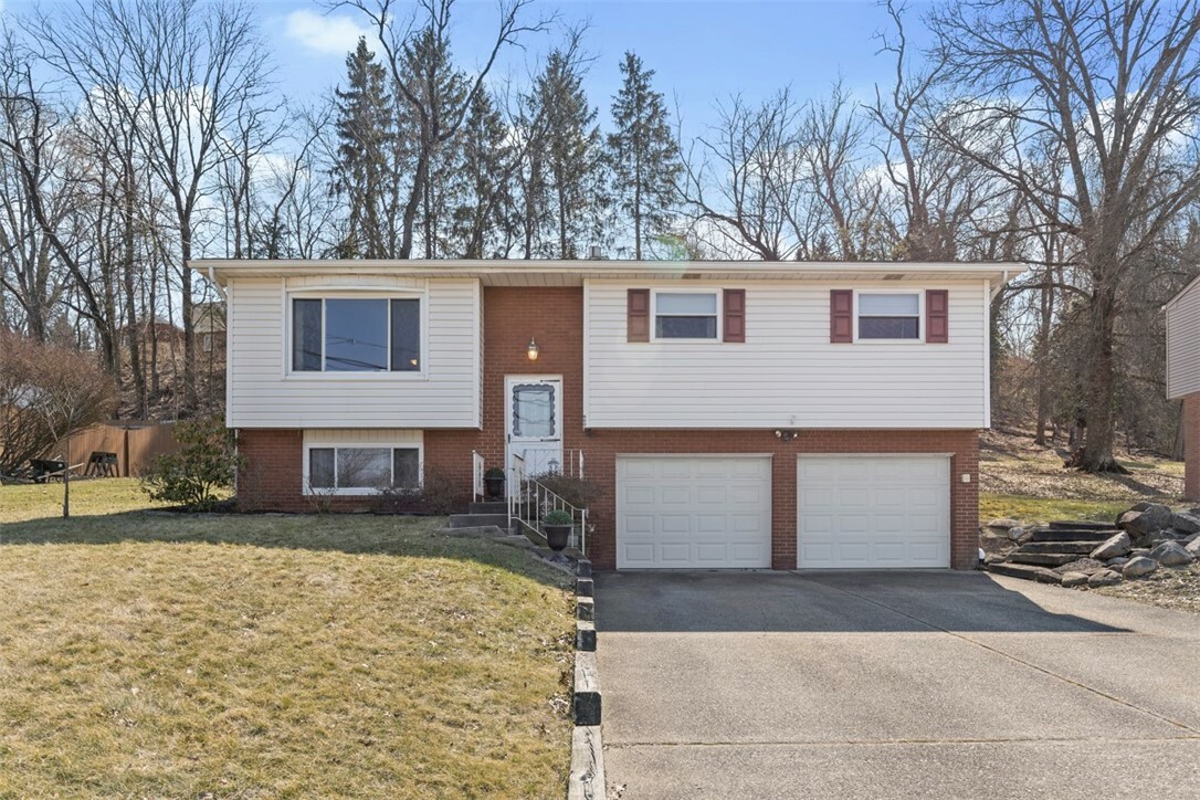 Property Photo:  600 Sangree Road  PA 15237 