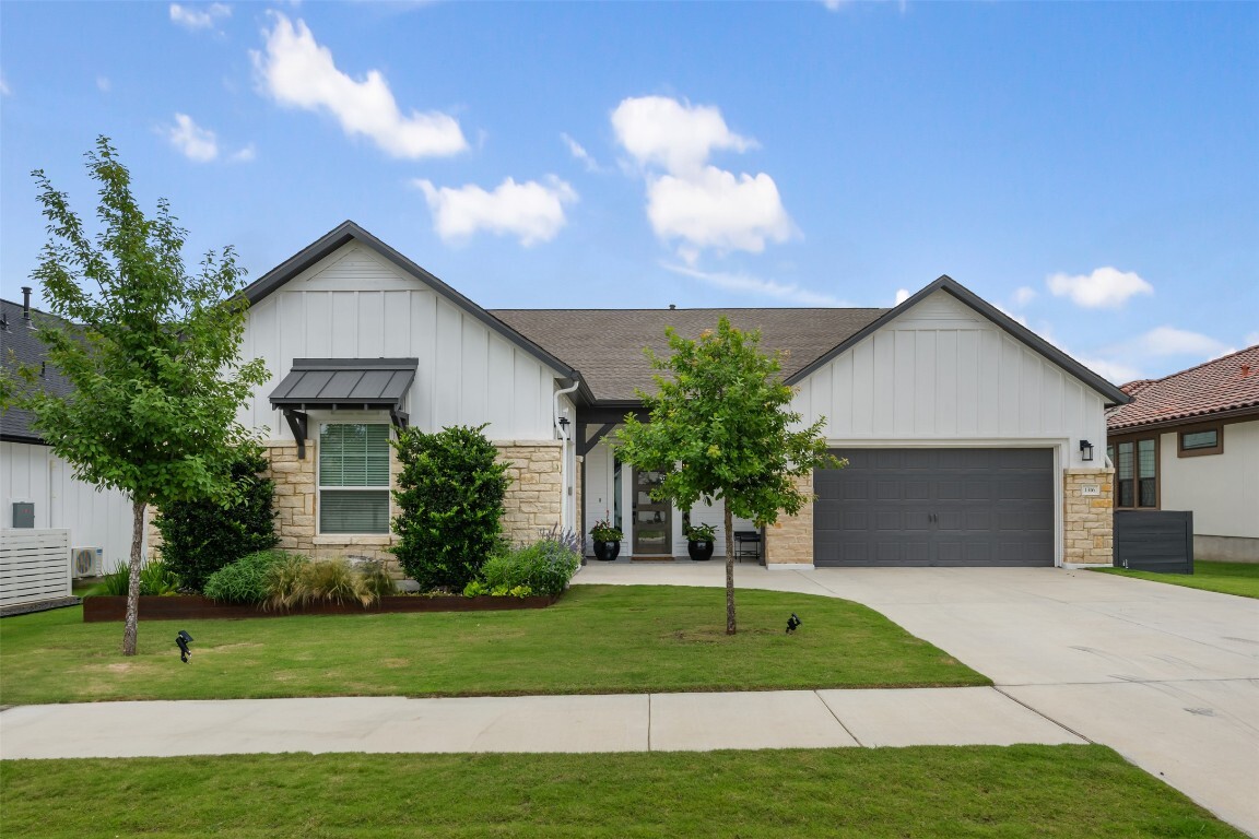 Property Photo: 1316 Dancing Oak Lane TX 78666