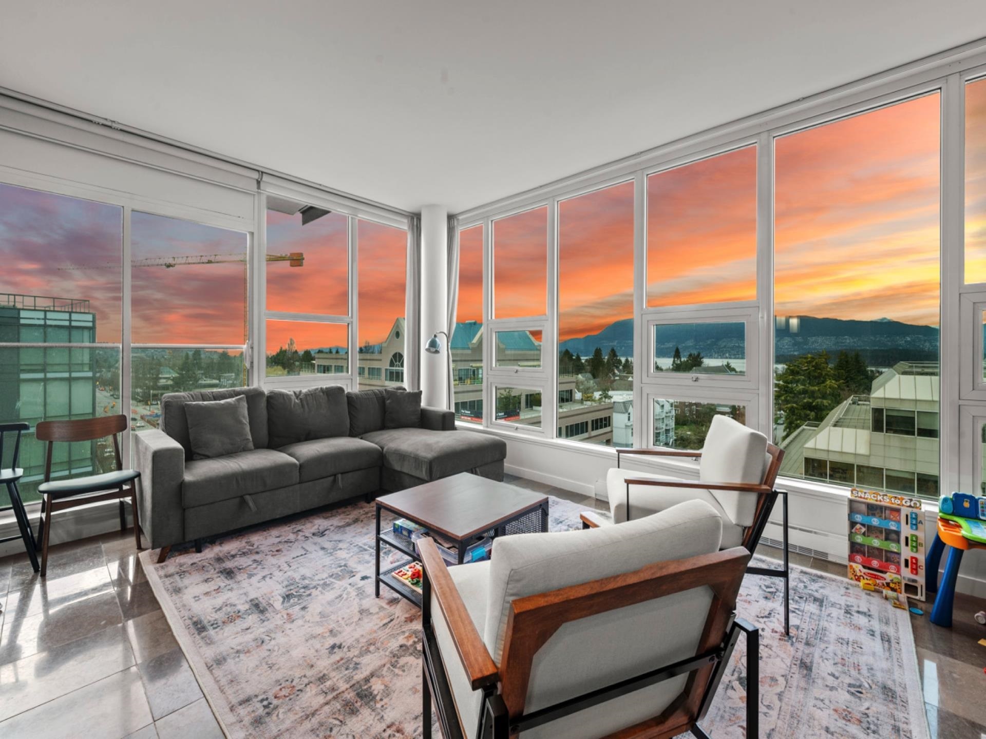 Property Photo: 2528 Maple Street 703 BC V6J 0B5