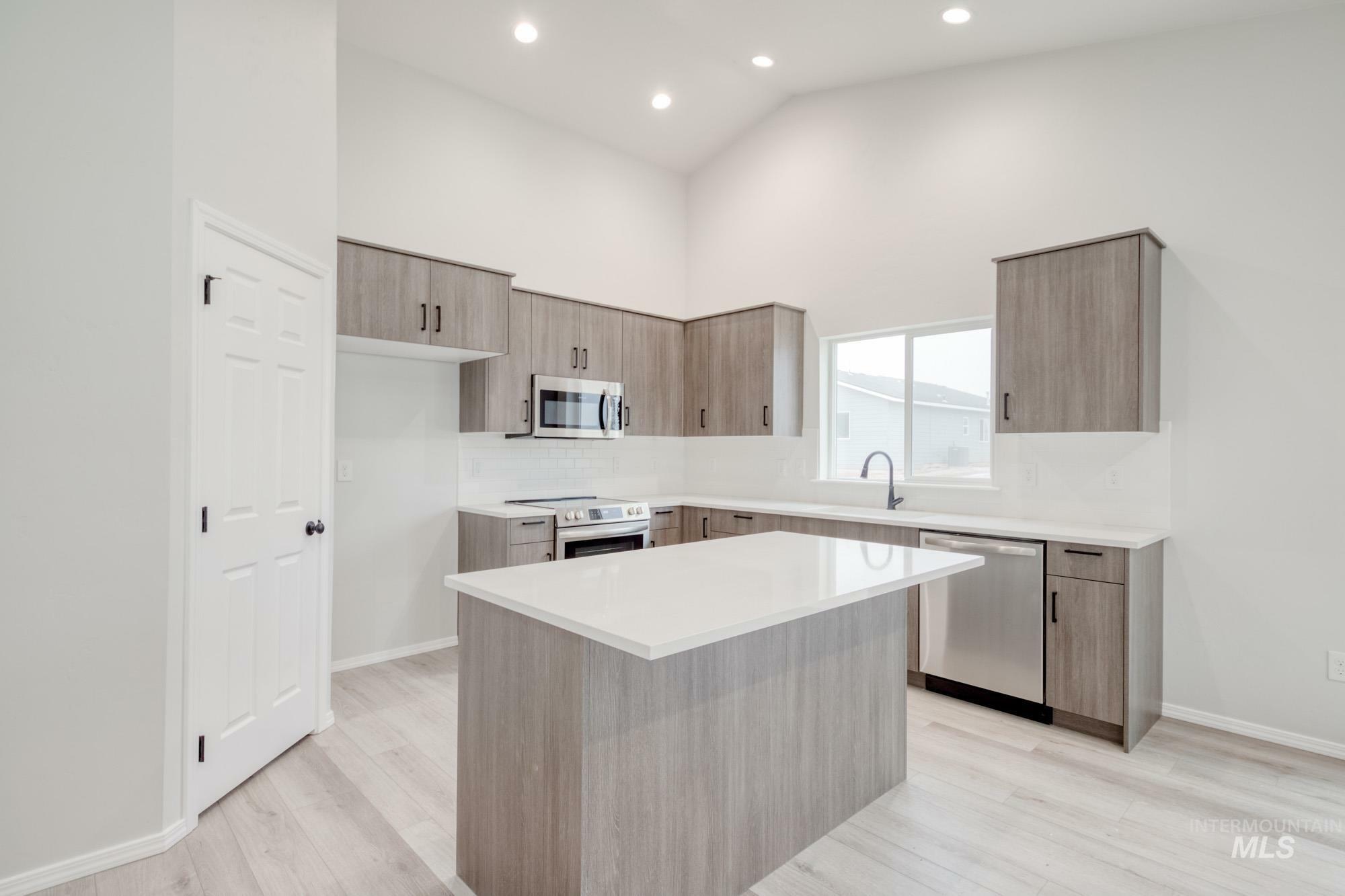 Property Photo: 6778 S Lumberton Way ID 83642