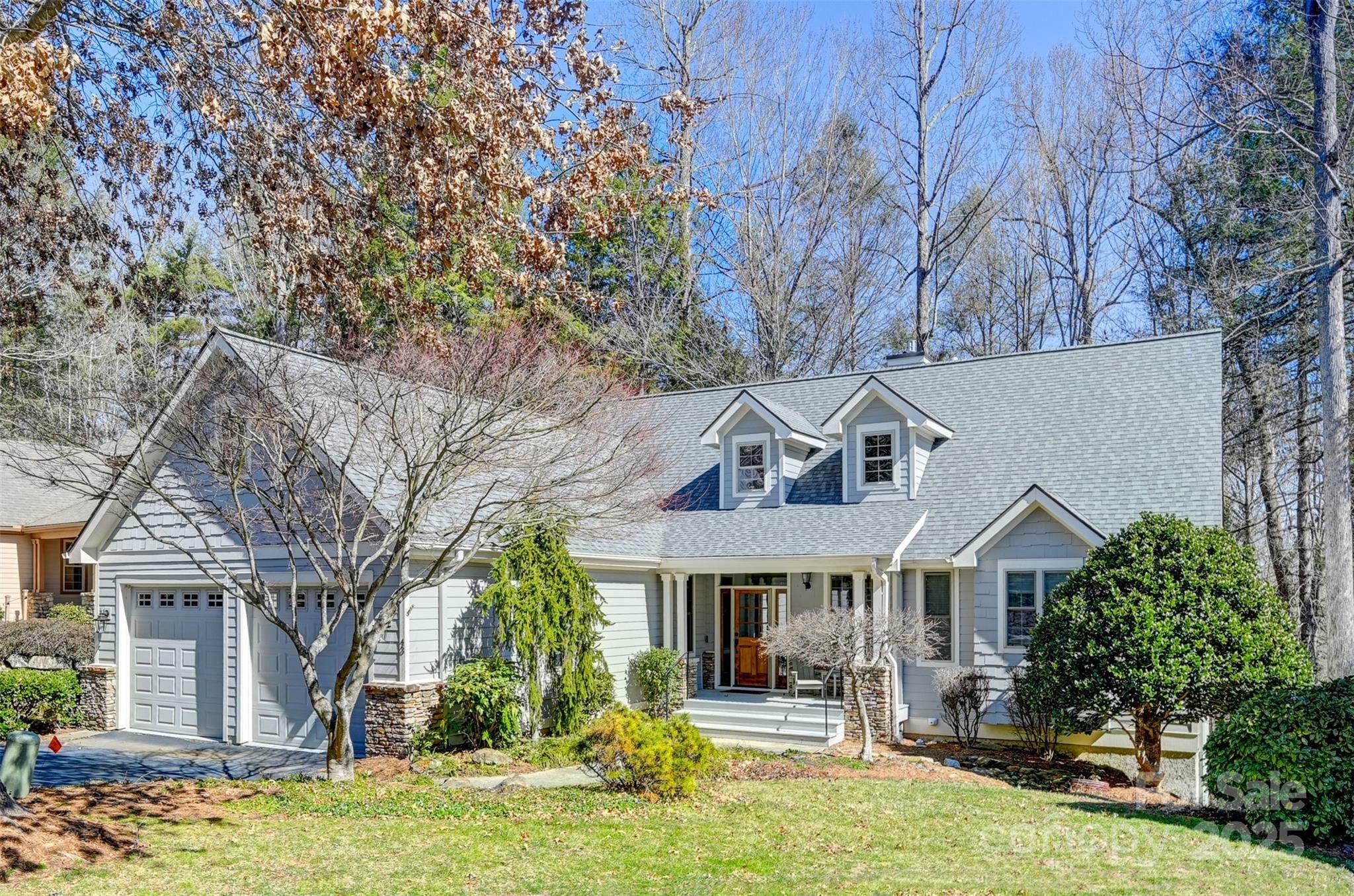 43 S Kuykendall Court  Hendersonville NC 28739 photo