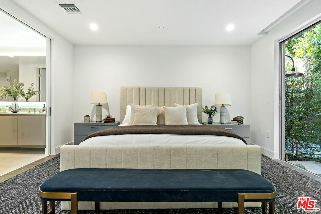 Property Photo: 728 N Sweetzer Ave CA 90069