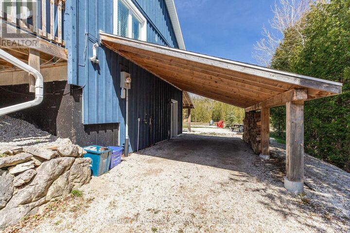 Property Photo:  4576 Highway 6  ON N0H 1Z0 