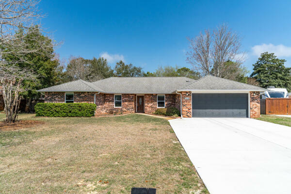 Property Photo: 4417 Southminster Circle FL 32578
