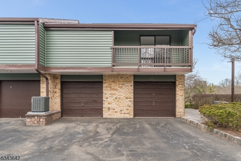 Property Photo: 24 Ridgedale Dr NJ 08801