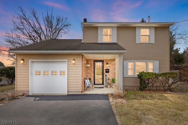 5 N 20th Ave  Manville Boro NJ 08835 photo