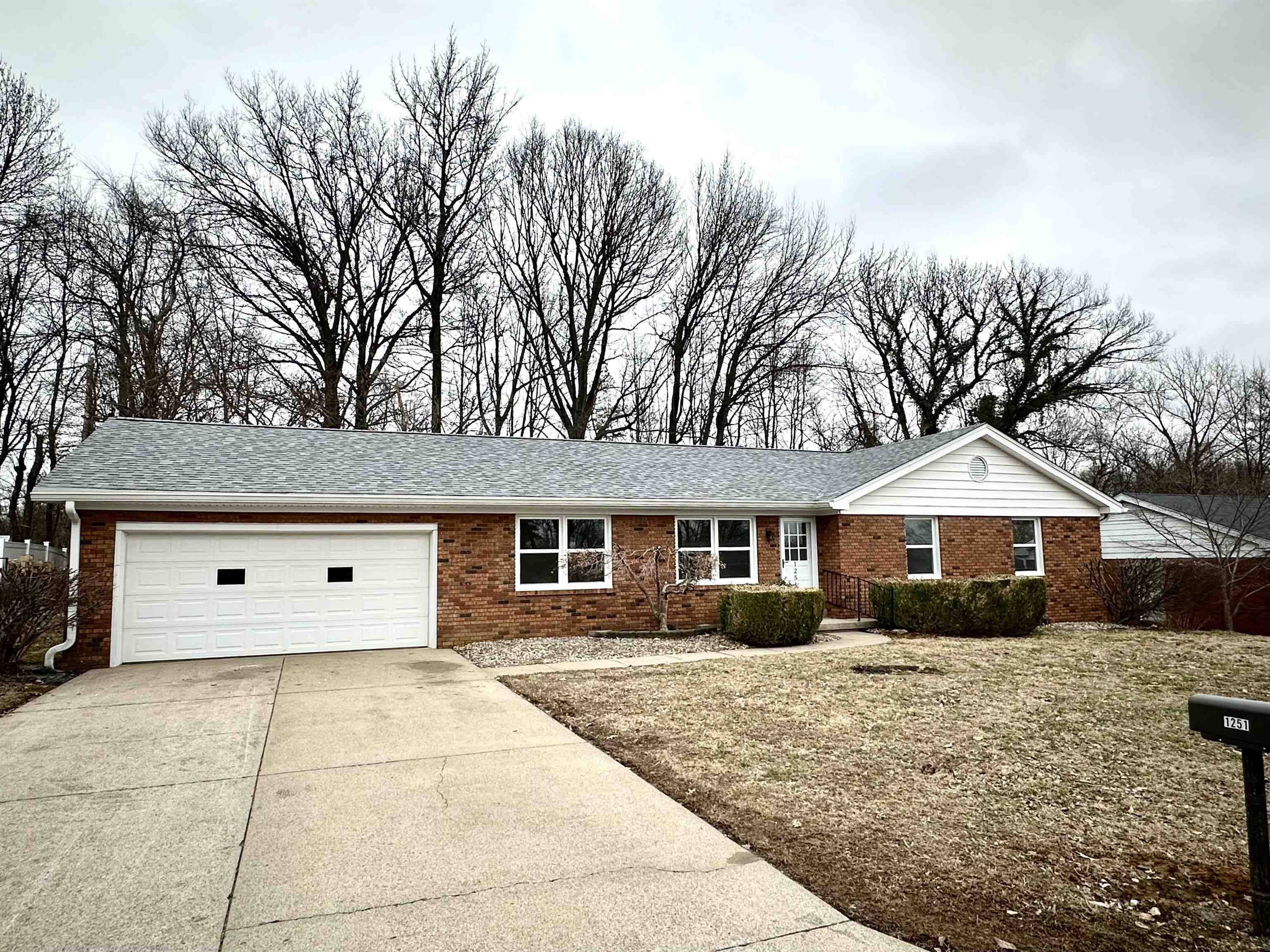 1251 Glenshiel Dr  Henderson KY 42420 photo