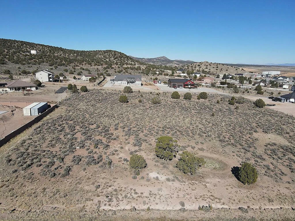 Property Photo: 6984 W 1300 N UT 84721