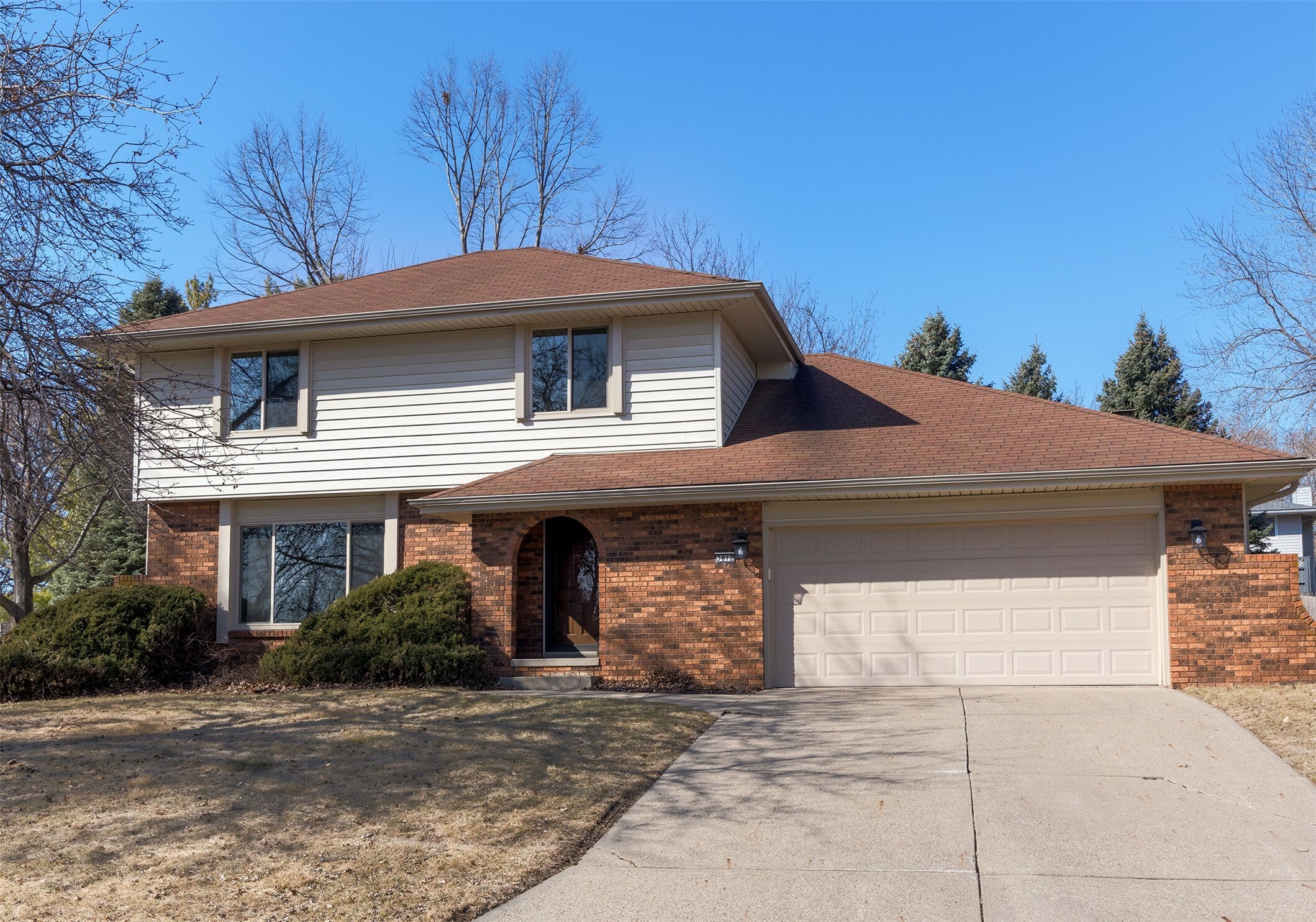 Property Photo:  3812 Mary Lynn Drive  IA 50322 